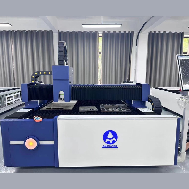 Laser cutting machine