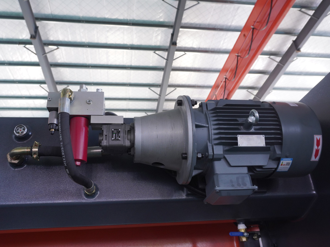 WC67K-130T3200 Bending Machine 4+1axis CNC DA58T Electric-hydraulic Servo Press Brake - Image 7
