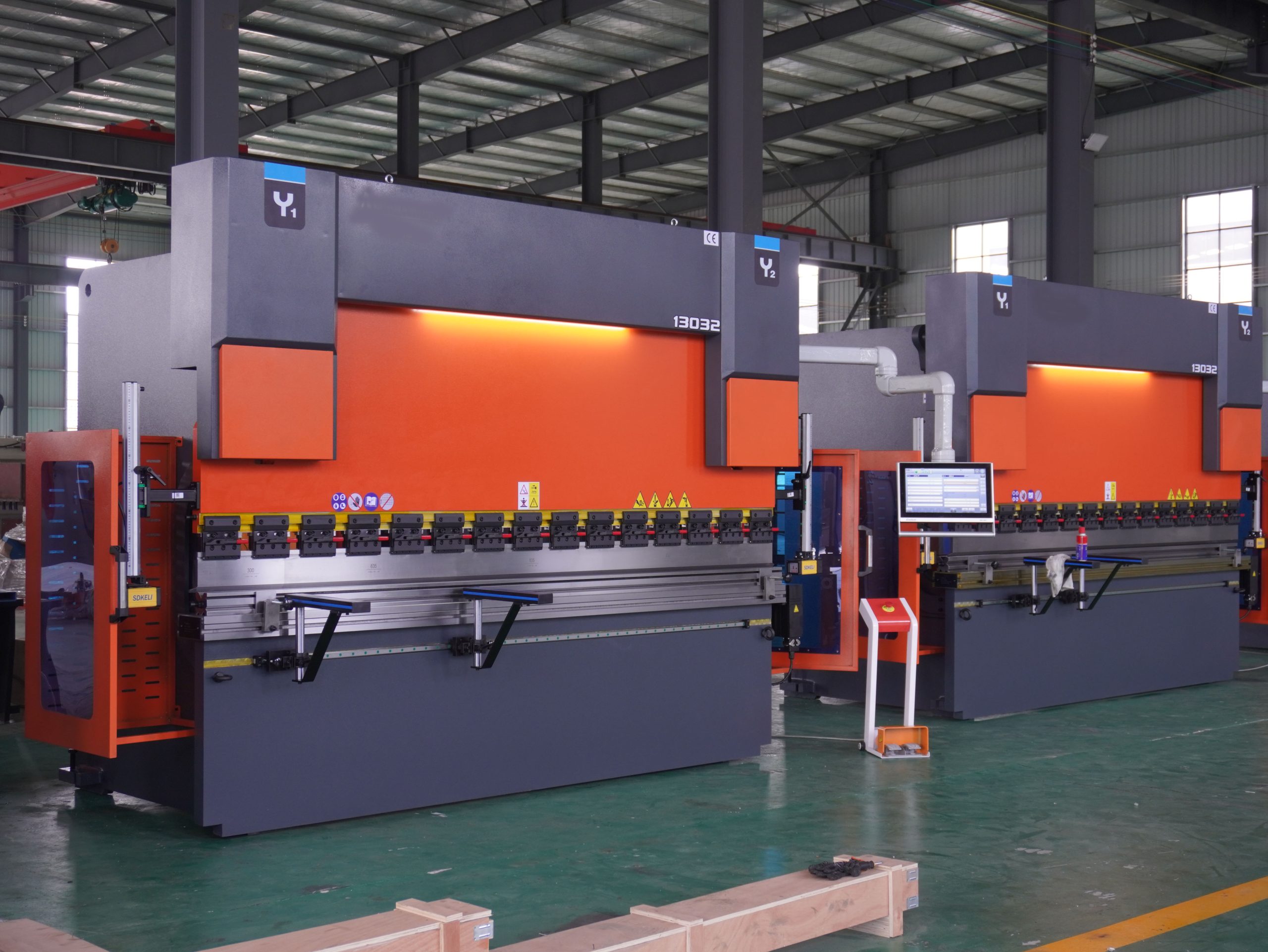WC67K-130T3200 Bending Machine 4+1axis CNC DA58T Electric-hydraulic Servo Press Brake - Image 2