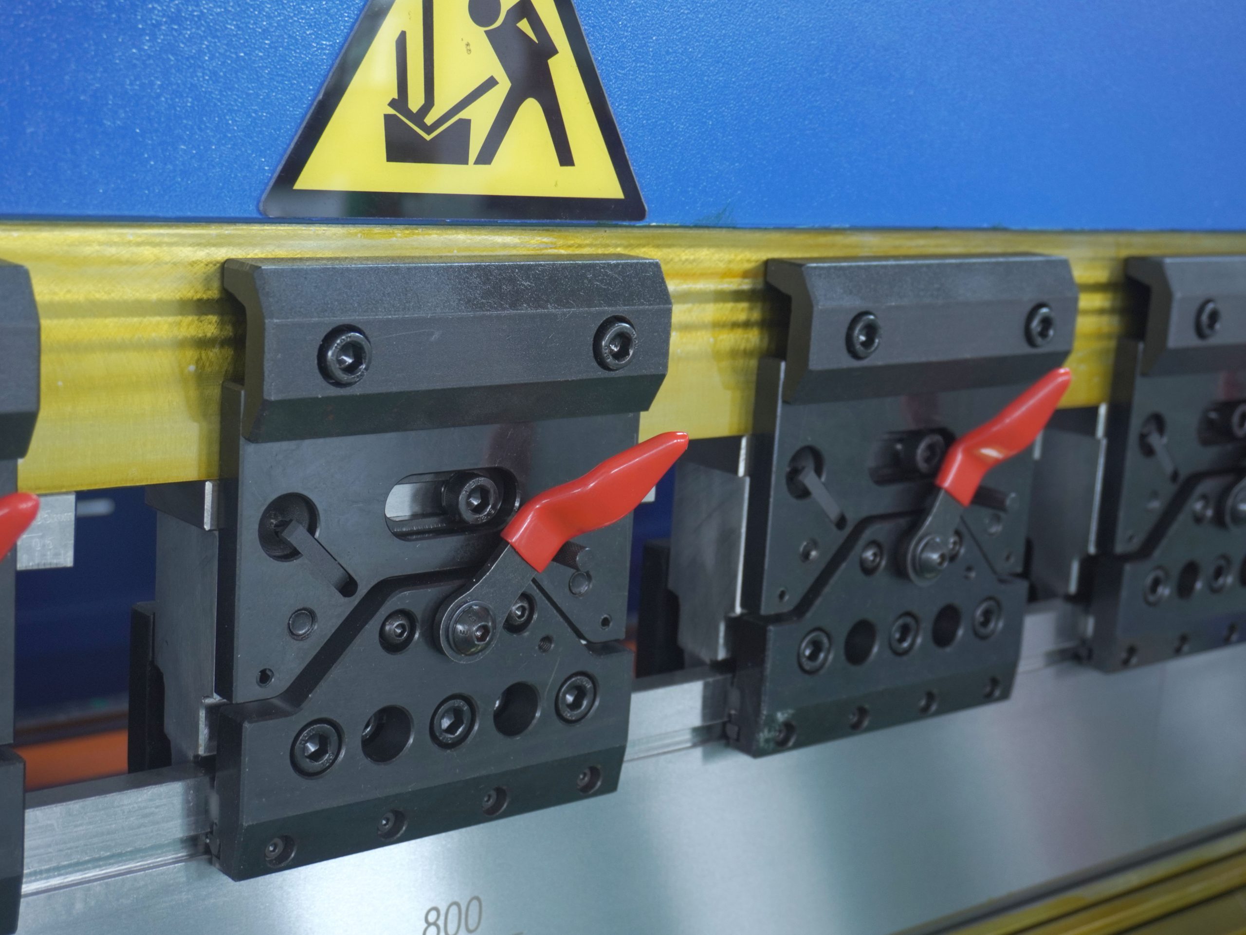 AMADA Double-sided Clamp WC67K-125T3200 Bending Machine 4+1 AXIS Electric-hydraulic Servo Press Brake - 图片 4