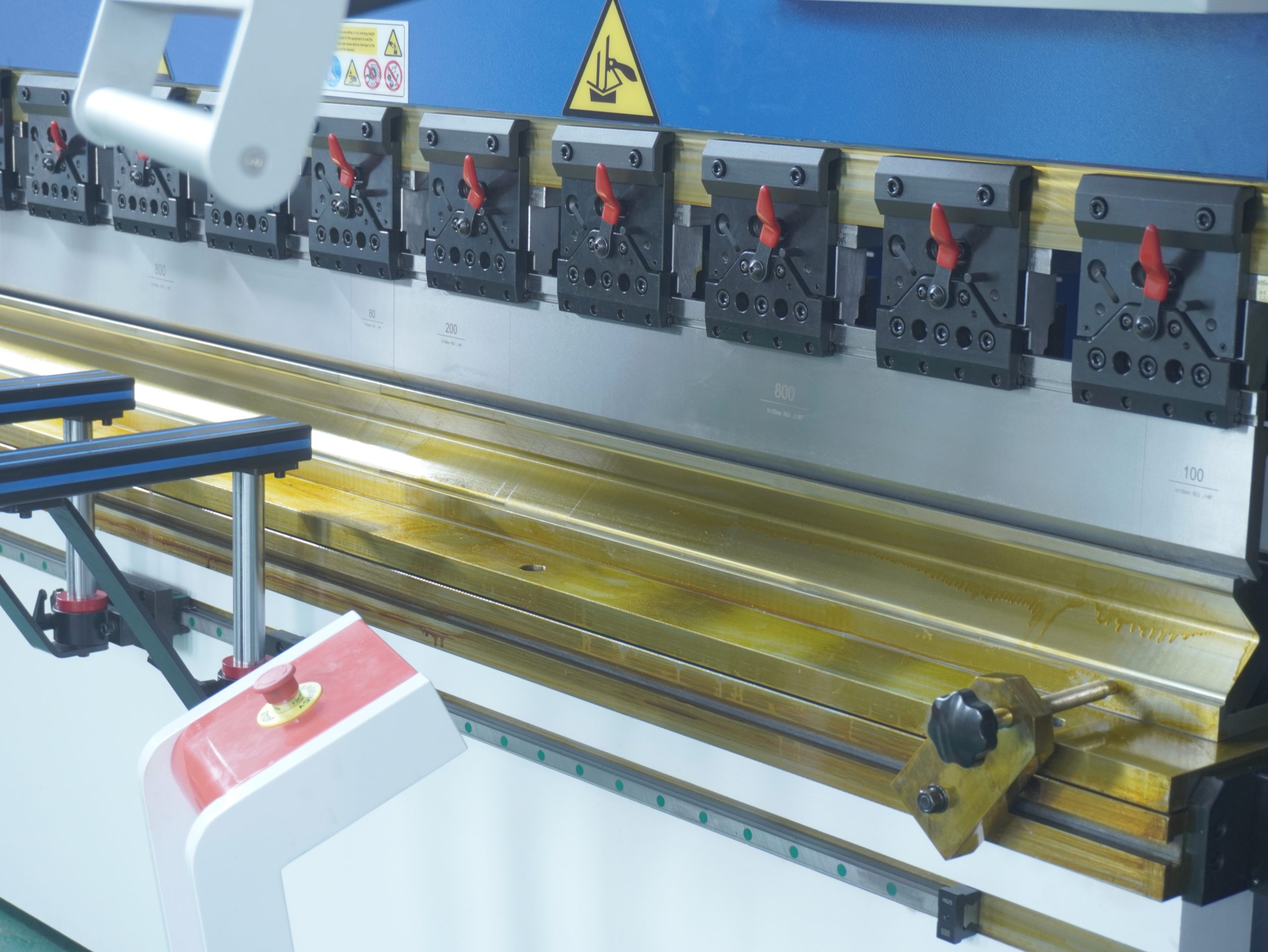 AMADA Double-sided Clamp WC67K-125T3200 Bending Machine 4+1 AXIS Electric-hydraulic Servo Press Brake - 图片 5