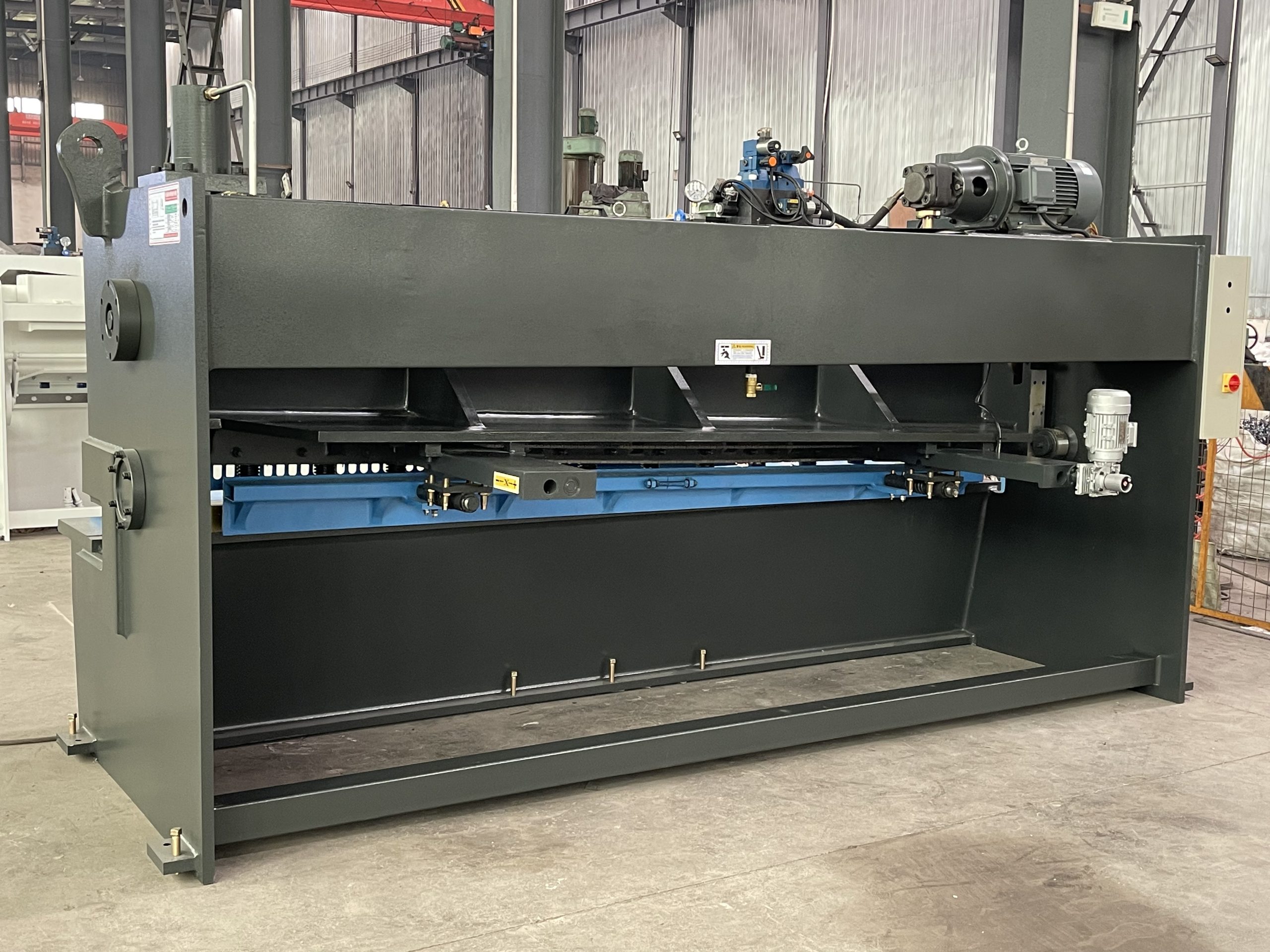 High Accuracy Automatic QC12K 10mmx3200mm CNC Shearing Machine With E21S - Image 5