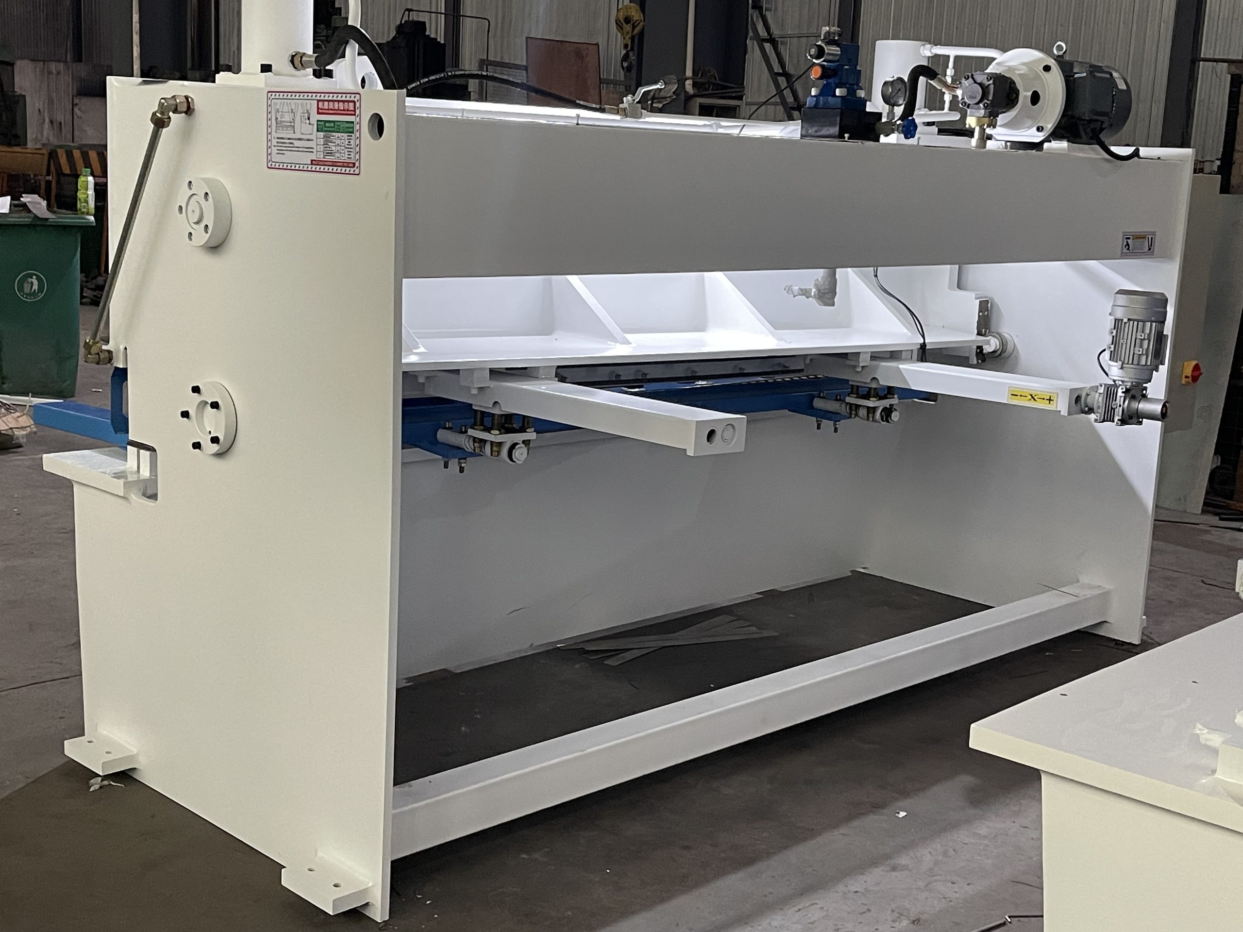 4 X 2500mm Hydraulic Shearing Machine,  Steel Plate Cutting Machinery - Image 5