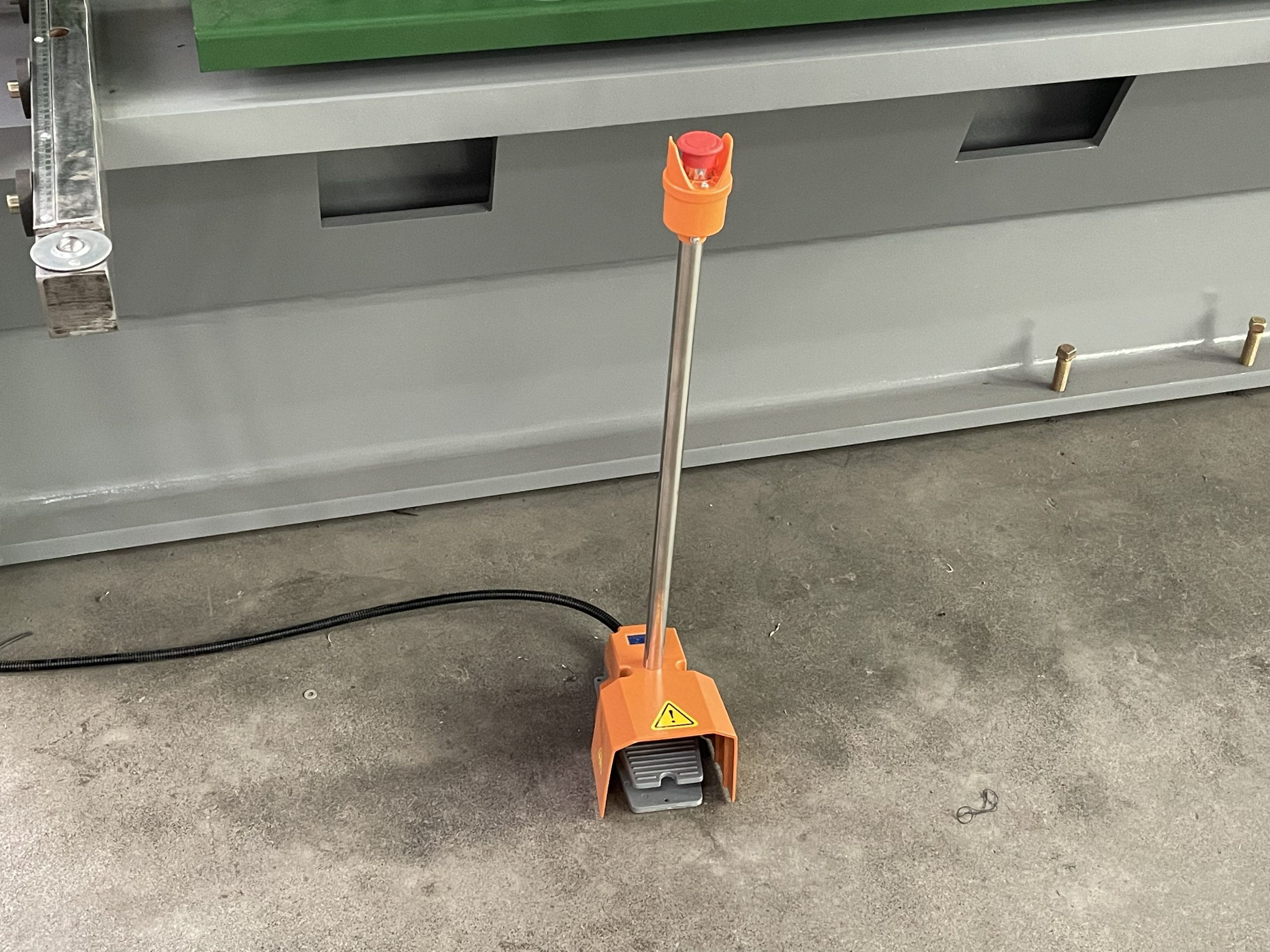 Full Automatic Blade Cut Machine, CNC Knife Cutting Machine, Shearing Machine with 500MM Backgauge - Image 3