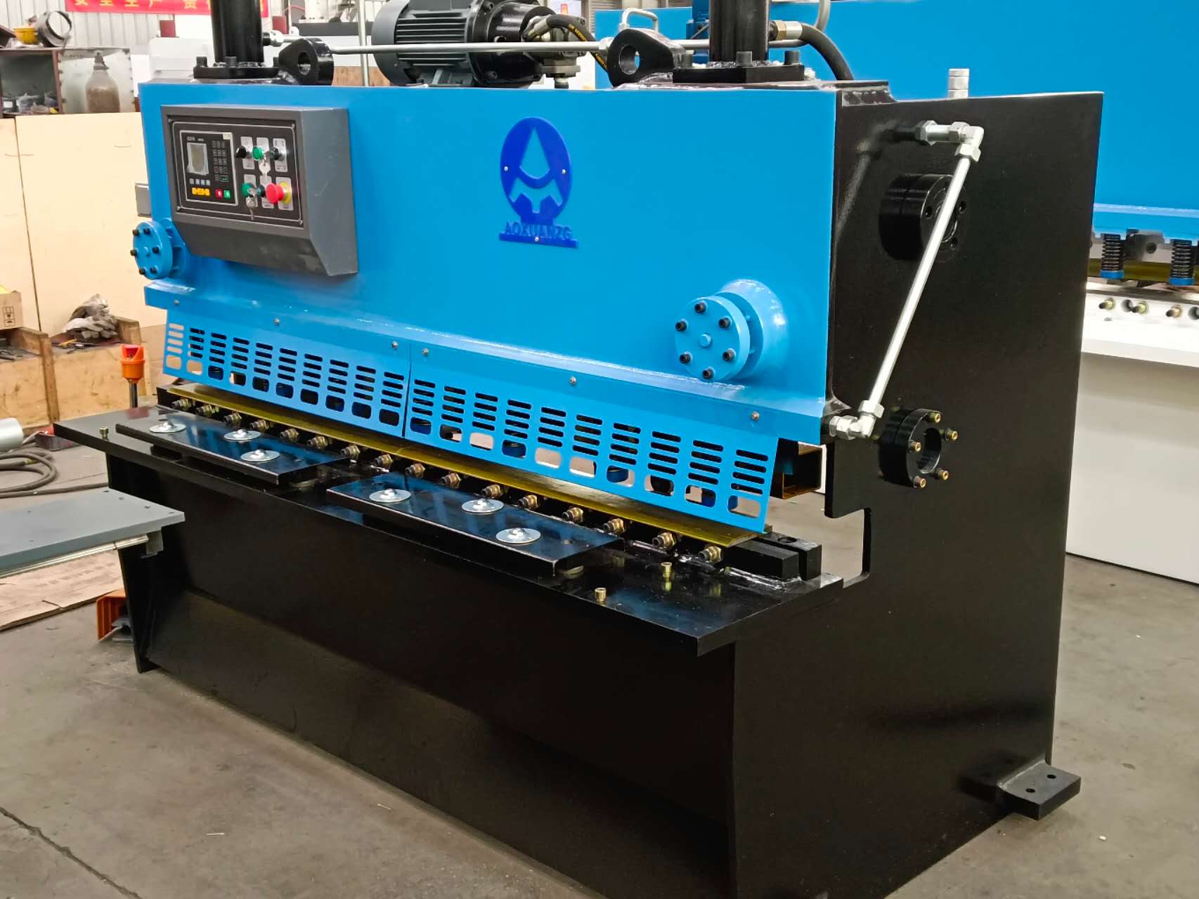 4mm Hydraulic Guillotine Shear 1600mm Length Metal Sheet Steel Plate Cutting Guillotine Cutter Machine - Image 3