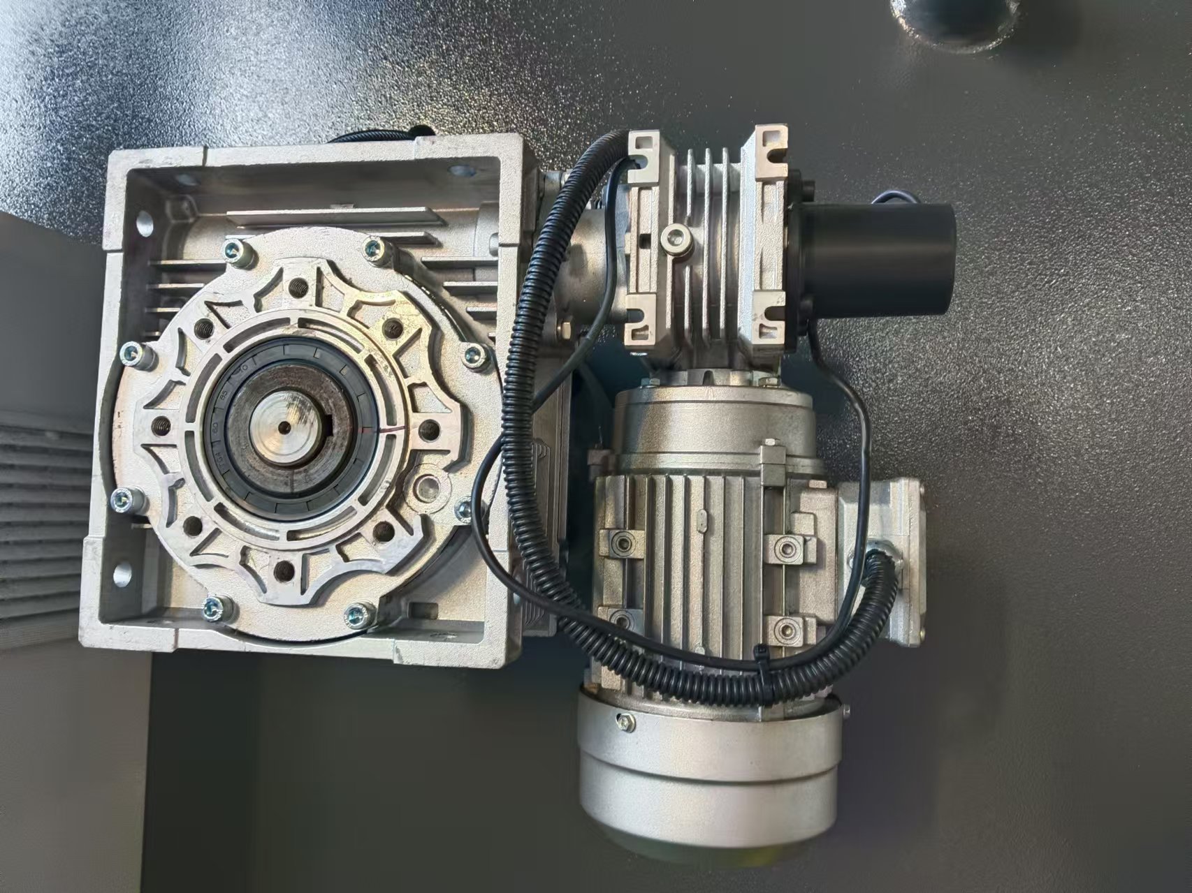 QC12Y/K 16X2500  Hydraulic Swing Beam Metal Shearing Machine Machine CNC Shearing Machine with E21S Controller - Imagem 4